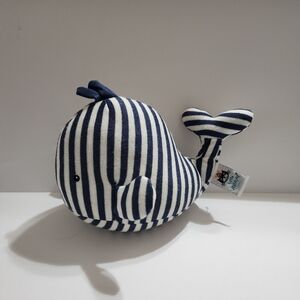 Jellycat Walter Whale Rattler